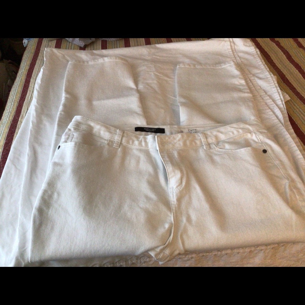 White denim jeans